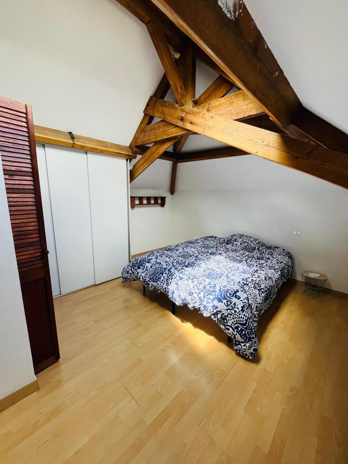 Logement 4 Pers - Coeur De Ville - Calme - Boite A Cle Arrivee Autonome A Partir De 16H00 Depart 11H00 Cholet Esterno foto