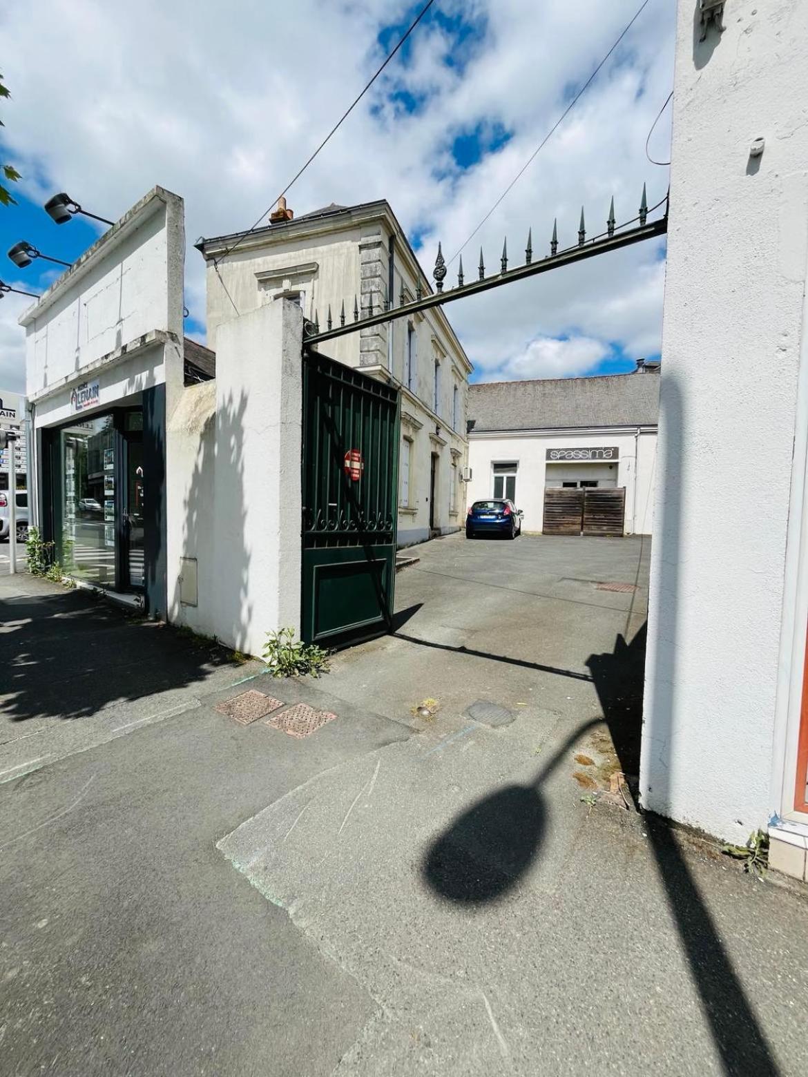 Logement 4 Pers - Coeur De Ville - Calme - Boite A Cle Arrivee Autonome A Partir De 16H00 Depart 11H00 Cholet Esterno foto